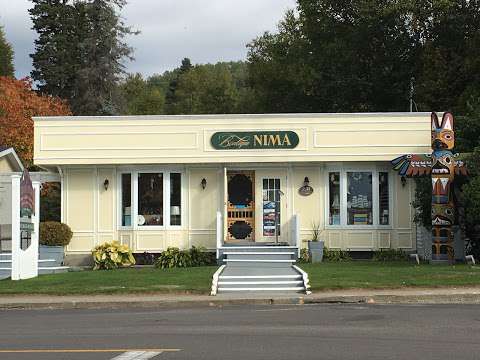 Boutique Nima, Rue des Pionniers, Tadoussac, Québec, Canada